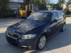 Blau Gebraucht 2010 BMW 330 Exclusive Kombi | 6.950 € (Guter Preis)