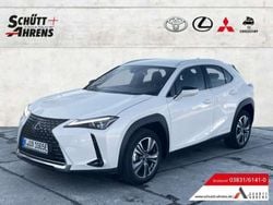 Titaniumweiß Gebraucht 2021 Lexus UX 300e Luxury Line SUV | 32.480 € (Teuer)