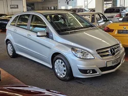 Silber Gebraucht 2010 Mercedes B180 Van / Kleinbus | 10.000 € (Teuer)