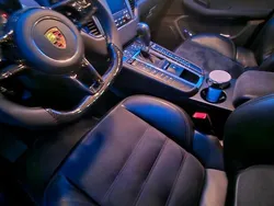 Grau Gebraucht 2017 Porsche Macan GTS SUV | 39.500 €