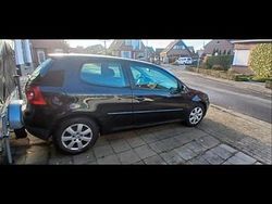 Schwarz Gebraucht 2005 VW Golf IV Kleinwagen | 1.000 €
