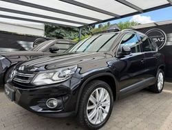 Deep black perleffekt Gebraucht 2012 VW Tiguan Style SUV | 12.900 € (Fairer Preis)