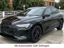 Mythosschwarz Gebraucht 2022 Audi e-tron Sportback Black Edition SUV | 42.900 € (Guter Preis)