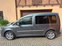 Grau Gebraucht 2017 VW Caddy Trendline Van / Kleinbus | 15.980 € (Fairer Preis)