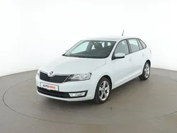 Weiß Gebraucht 2016 Skoda Rapid Cool Edition Limousine | 8.270 € (Fairer Preis)