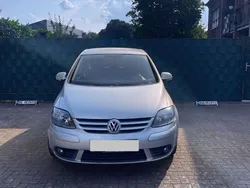Grau Gebraucht 2006 VW Golf Plus Goal Van / Kleinbus | 5.500 €