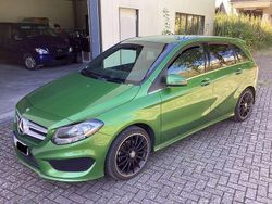 Gebraucht 2016 Mercedes B180 AMG line Van / Kleinbus | 11.900 € (Teuer)