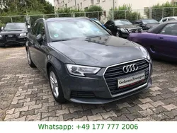 Grau Gebraucht 2019 Audi A3 Sportback Comfort Limousine | 11.990 € (Fairer Preis)