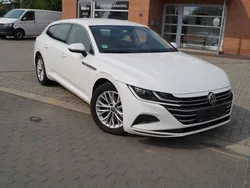 Weiß Gebraucht 2021 VW Arteon Limousine | 15.500 €