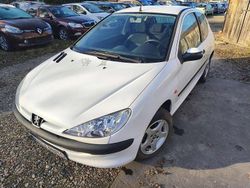 Lack weiss banquise Gebraucht 2008 Peugeot 206 Filou Kleinwagen | 2.470 € (Fairer Preis)