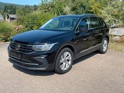 Schwarz Gebraucht 2023 VW Tiguan Move SUV | 24.990 € (Guter Preis)