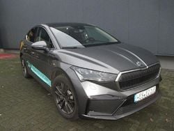 Graphitegrau metallic Gebraucht 2024 Skoda Enyaq iV Suite SUV | 45.990 € (Etwas zu teuer)
