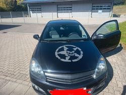 Schwarz Gebraucht 2010 Opel Astra GTC Edition Coupé | 2.600 € (Guter Preis)