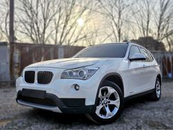 Weiß Gebraucht 2014 BMW X1 Advantage SUV | 16.400 € (Fairer Preis)