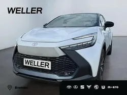 Platinumweiss perleffekt / schwarz Neu 2025 Toyota C-HR SUV | 35.750 € (Guter Preis)