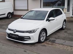 Weiß Gebraucht 2025 VW Golf VIII Life Limousine | 22.890 € (Guter Preis)