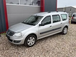 Grau Gebraucht 2013 Dacia Logan MCV Kombi | 3.490 €