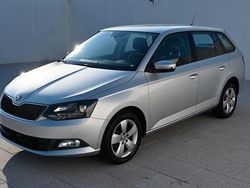 Silber Gebraucht 2015 Skoda Fabia Style Kleinwagen | 9.380 € (Fairer Preis)