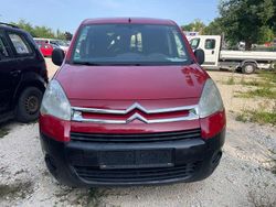Rot Gebraucht 2011 Citroën Berlingo Van / Kleinbus | 1.990 € (Guter Preis)