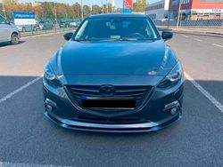 Grau Gebraucht 2016 Mazda 3 Kleinwagen | 8.900 € (Fairer Preis)