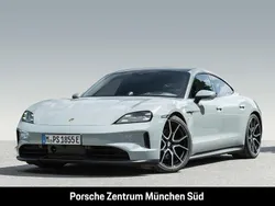 Shadegreenmetallic Gebraucht 2025 Porsche Taycan Limousine | 110.970 € (Superpreis)