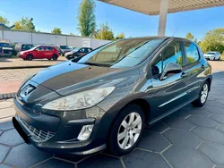 Grau Gebraucht 2011 Peugeot 308 Limousine | 2.298 € (Guter Preis)