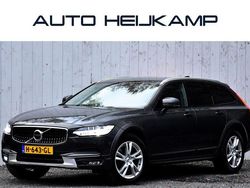 Grau Gebraucht 2017 Volvo V90 CC Kombi | 24.950 € (Etwas zu teuer)