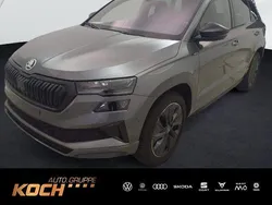 Graphitegrau metallic Gebraucht 2025 Skoda Karoq SportLine SUV | 39.430 € (Fairer Preis)