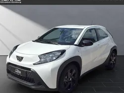 Weiß Gebraucht 2024 Toyota Aygo Business Edition Kleinwagen | 16.990 € (Fairer Preis)
