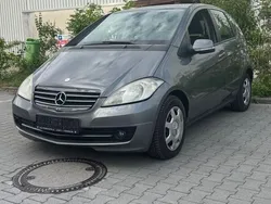 Grau Gebraucht 2010 Mercedes A180 Van / Kleinbus | 2.900 € (Guter Preis)