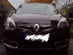 Schwarz Gebraucht 2012 Renault Scénic Bose Edition Van / Kleinbus | 4.100 € (Guter Preis)