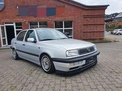 Silber Gebraucht 1993 VW Vento Limousine | 4.999 €