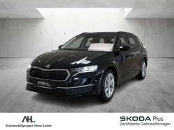 Schwarz Gebraucht 2024 Skoda Octavia Selection Kombi | 30.598 € (Fairer Preis)