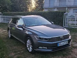 Grau Gebraucht 2015 VW Passat Highline Kombi | 11.000 € (Fairer Preis)