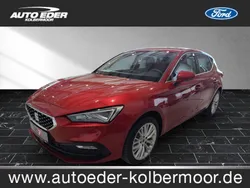 Desire rot (metallic) Gebraucht 2023 Seat Leon XCELLENCE Limousine | 25.880 € (Etwas zu teuer)