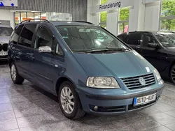 Blau Gebraucht 2003 VW Sharan Highline Van / Kleinbus | 1.900 € (Fairer Preis)