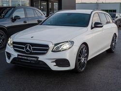 Manufaktur diamantweiß bright Gebraucht 2020 Mercedes E220 AMG Kombi | 27.990 € (Superpreis)