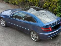 Blau Gebraucht 2008 Mercedes CLC350 Kleinwagen | 7.000 €