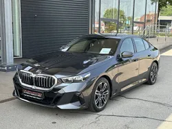 Grau Gebraucht 2024 BMW 530e Performance Limousine | 57.990 €