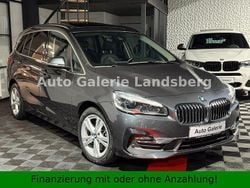 Grau Gebraucht 2021 BMW 220 Gran Tourer Luxury Line Van / Kleinbus | 22.490 € (Guter Preis)