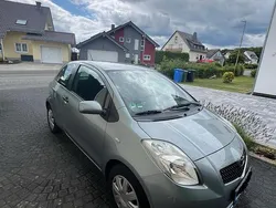 Silber Gebraucht 2008 Toyota Yaris Kleinwagen | 3.250 € (Fairer Preis)