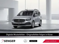 Silber Gebraucht 2024 Mercedes 180 Progressive Limousine | 30.950 € (Etwas zu teuer)