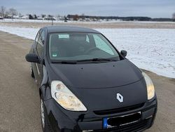 Schwarz Gebraucht 2012 Renault Clio IV Limousine | 4.100 € (Guter Preis)