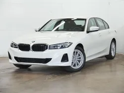 Weiß Gebraucht 2024 BMW 318 Shadowline Limousine | 30.590 € (Superpreis)