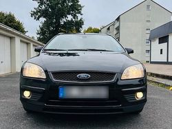 Schwarz Gebraucht 2007 Ford Focus Kombi | 1.500 € (Teuer)