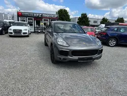 Meteorgraumetallic Gebraucht 2015 Porsche Cayenne SUV | 26.500 € (Guter Preis)