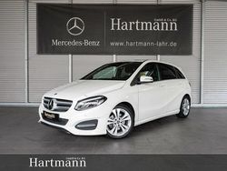 Zirrusweiß Gebraucht 2018 Mercedes B180 Urban Van / Kleinbus | 17.750 € (Fairer Preis)