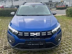 Blau Gebraucht 2023 Dacia Sandero Expression Kleinwagen | 15.800 € (Etwas zu teuer)