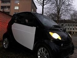 Weiß Gebraucht 2002 Smart ForTwo Cabrio Cabrio | 1.600 € (Guter Preis)