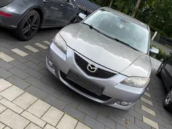 Silber Gebraucht 2006 Mazda 3 Comfort Limousine | 1.700 € (Fairer Preis)